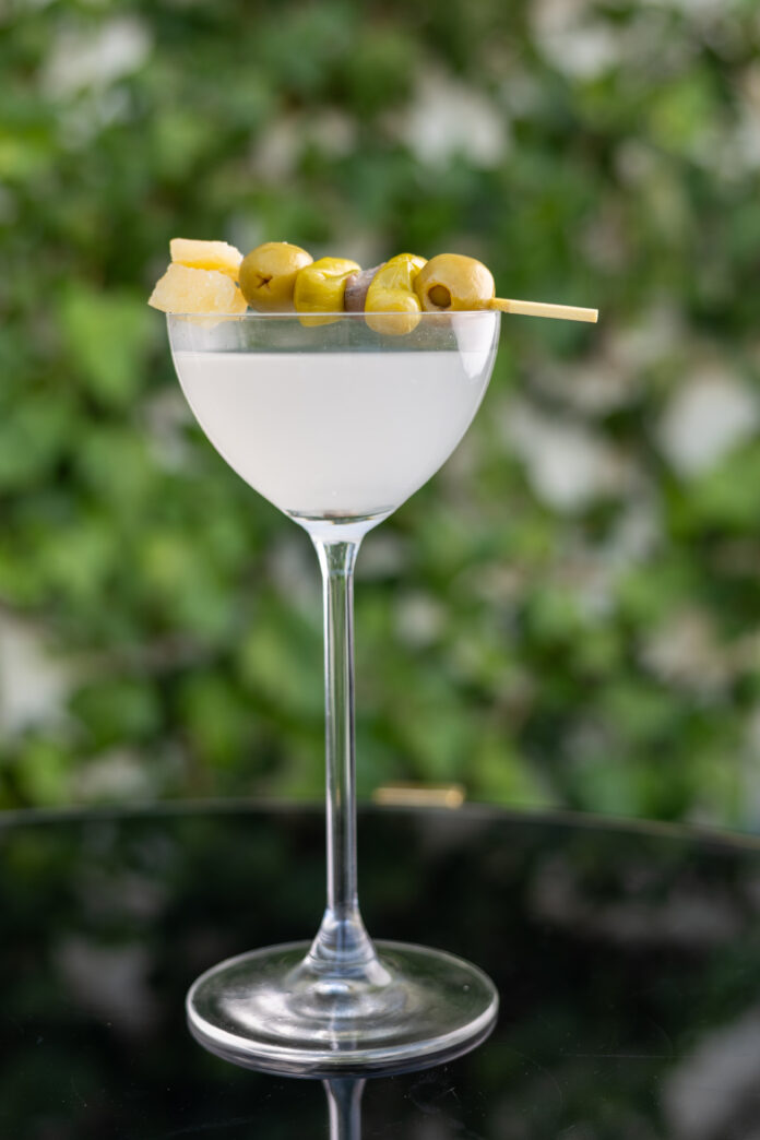 Cocktail-El-Ultimo-Gato con gilda con-Parmigiano Reggiano 24 meses.