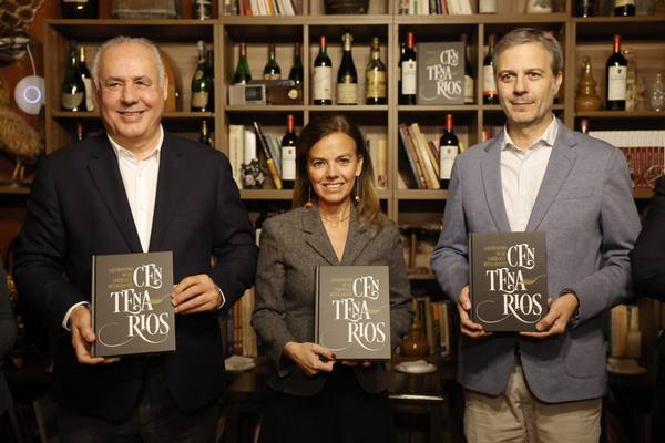 La obra, escrita con el rigor y la pasión de Rogelio Enríquez y su equipo, nos permite incluso llevarnos un trozo de historia a casa. Foto: agencia.