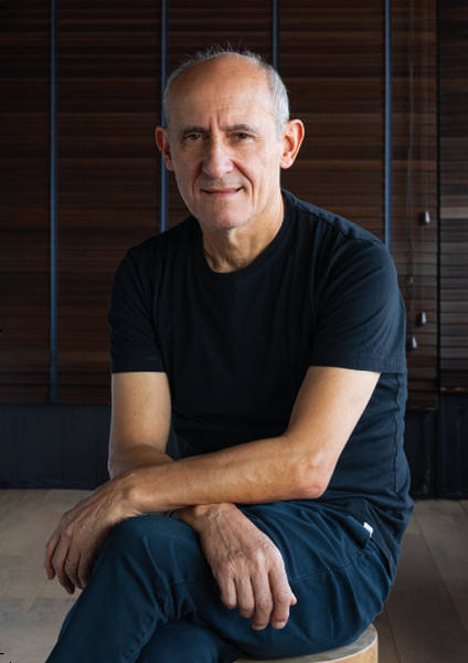 Paco Pérez es el alma de la alta gastronomía en la Mar d’Amunt, un territorio singular donde el mar y la montaña se funden en un paisaje único, que se extiende desde el Cap de Creus hasta el Cap Cerbère. Foto: Planeta Gastro.
