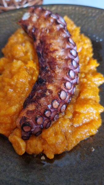 Pulpo a la brasa - Casa Müller. Foto: Gastroystyle.