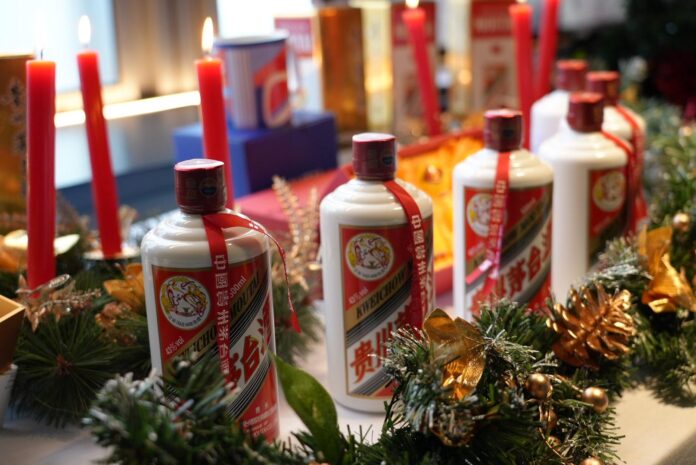 Moutai 43º es la versión más ligera del emblemático baijiu chino. Foto: Agencia.