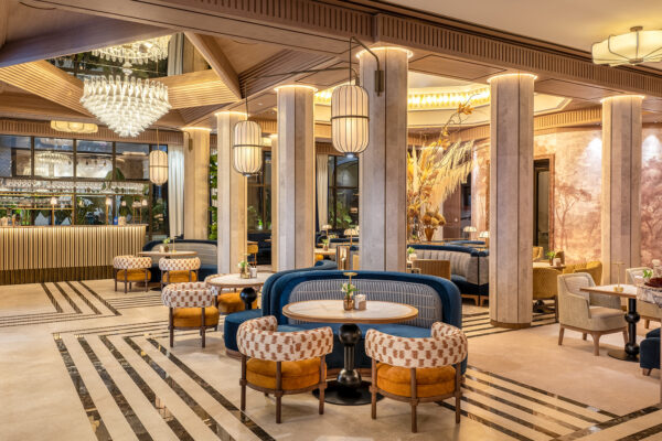 Vistas, diseño y gastronomía. Celebra el Día del Padre en un oasis urbano donde el tiempo parece detenerse. Te esperamos en BLESS Hotel Madrid. Foto: agencia.