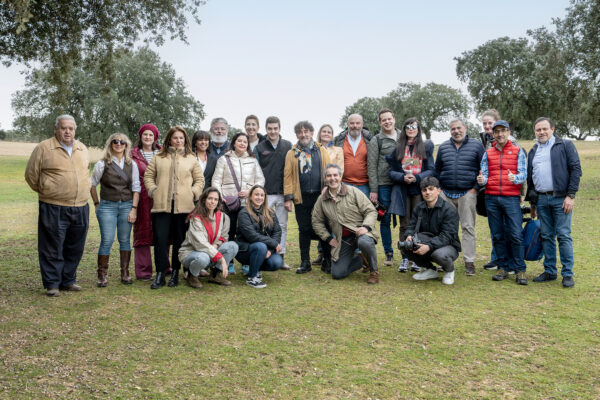 El grupo que tuvo la suerte de asistir a esta montanera. Foto: Miguel Garrote.