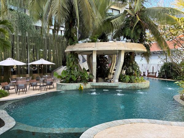 The inviting swimming pool at Hotel Vellita. Photo credit Buzzy Gordon.