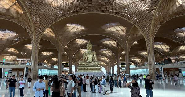 The new international airport in Cambodia’s capital celebrates the country’s Buddhist heritage. Photo credit Buzzy Gordon.