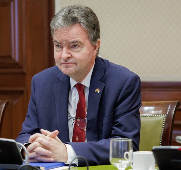 El Embajador confiesa su debilidad por el rincón más señorial de la capital, donde encuentra los ecos de la elegancia centroeuropea. Foto: Embajada de Hungría.