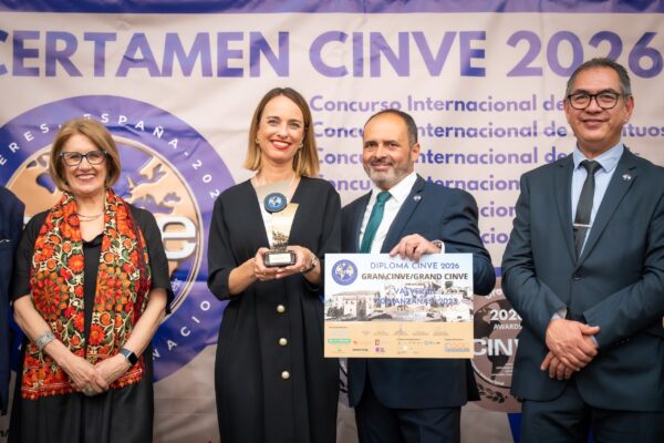 Valverán 20 Manzanas se alza con el premio Gran CINVE, consolidándose oficialmente como la mejor sidra de España y el auténtico oro líquido de Asturias. Foto: Masaveu Bodegas.