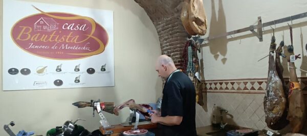 Casa Bautista, una empresa familiar de jamones, que aúna tradición y calidad. Foto: Helena Molero.