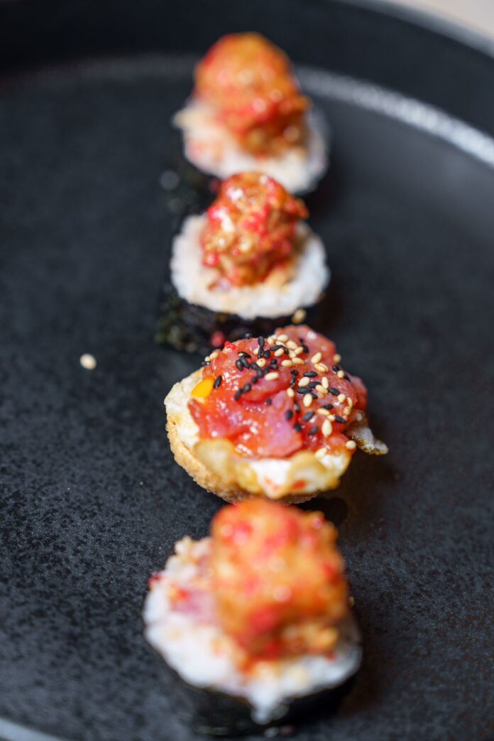 Santoku La Barra amplía su aforo a 13 comensales en Lope de Rueda para seguir ofreciendo la magia de su alta cocina japonesa de autor. Foto: agencia.