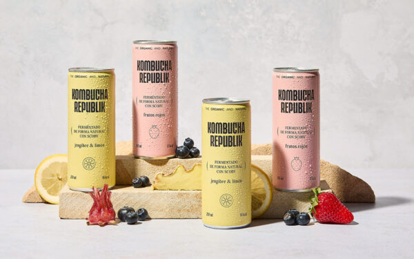 La magia de la fermentación natural en cada trago. Descubre cómo Kombucha Republik transforma tés ecológicos y frutas en una experiencia healthy, suave y con mucho estilo. Foto: agencia.