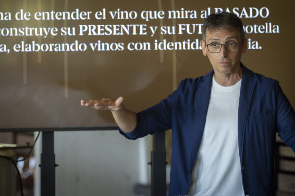 Mirando al mañana: la pureza y mineralidad de los vinos criados en huevo de granito demuestran que el futuro de Conde de los Andes ya se escribe con letras de oro. Foto: Agencia.