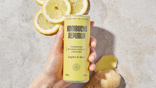 Paciencia, ingredientes ecológicos y un SCOBY excepcional. Explora el arte del wellness drink que está revolucionando los momentos más exclusivos. Foto: agencia.