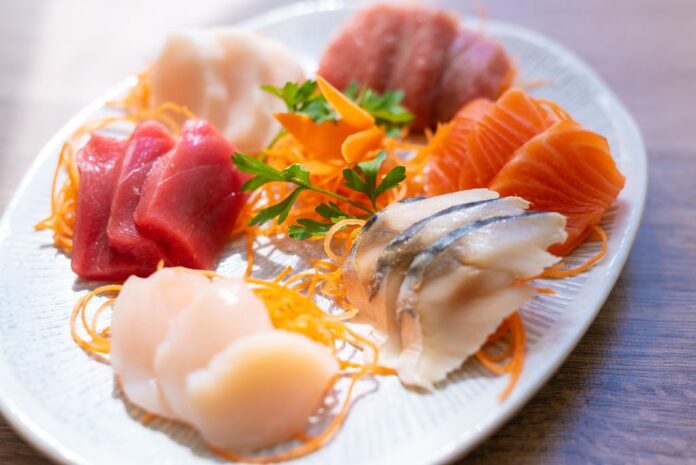 La sushimorfosis de SUMO Castellana De bufé económico a auténtica sorpresa gastronómica en pleno corazón de Madrid. Alta cocina, tecnología en mesa y la firma del chef Carlos Maldonado por 27 €. ¡Puro espectáculo!. Foto: agencia.
