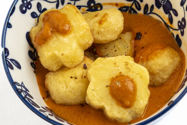 El arte de la buena mesa. Tradición y vanguardia fusionadas en un plato inolvidable. Foto: Palencia Brava.