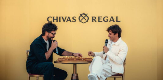Charles Leclerc presenta en Madrid el exclusivo Chivas Regal 16 Edición Limitada Charles Leclerc y el actor Álvaro Morte protagonizan un exclusivo cara a cara en la presentación de Chivas Regal 16, una velada donde la precisión, el diseño contemporáneo y la maestría escocesa fueron los grandes protagonistas. Foto: agencia.