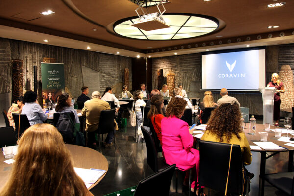 Democratizando el gran lujo. Descubrir un icono del vino sin comprar la botella entera ya es posible: así es como Coravin y su nueva Coravin Guide transforman la experiencia en restaurantes e itinerarios gastronómicos. Foto: Félix Soriano.
