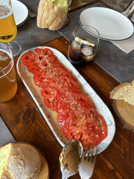 'El tomate de la huerta en Casa Bacho, Lué'. Foto: autora.