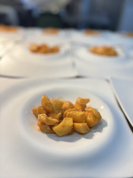 Tradición y vanguardia en el plato: las sorprendentes japobravas de Ki-Jote, un guiño picoso y sutil que abre paso a esta experiencia sensorial. Foto: agencia.
